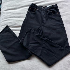 Black Levi’s Jeans